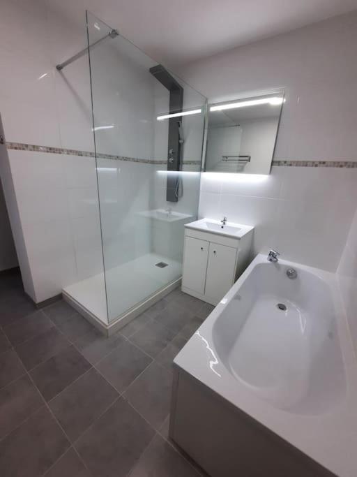 Appartement Calais Extérieur photo